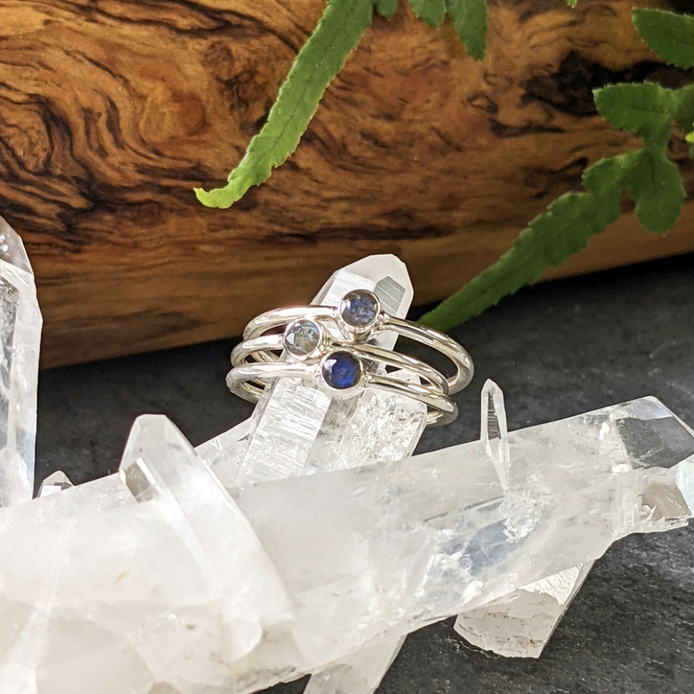🦋LAST🦋 NWT Labradorite and Sterling Silver Stacking Ring, Size 7.5